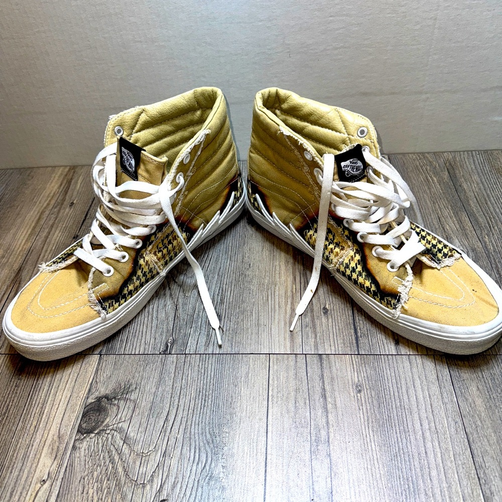 VANS SK8 Off the Wall Mens Hi-Top Taupe Raised Lightning Bolt Burn Sneaker Sz 11